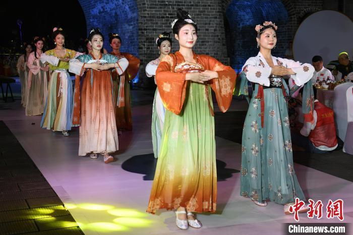 中国棋牌网